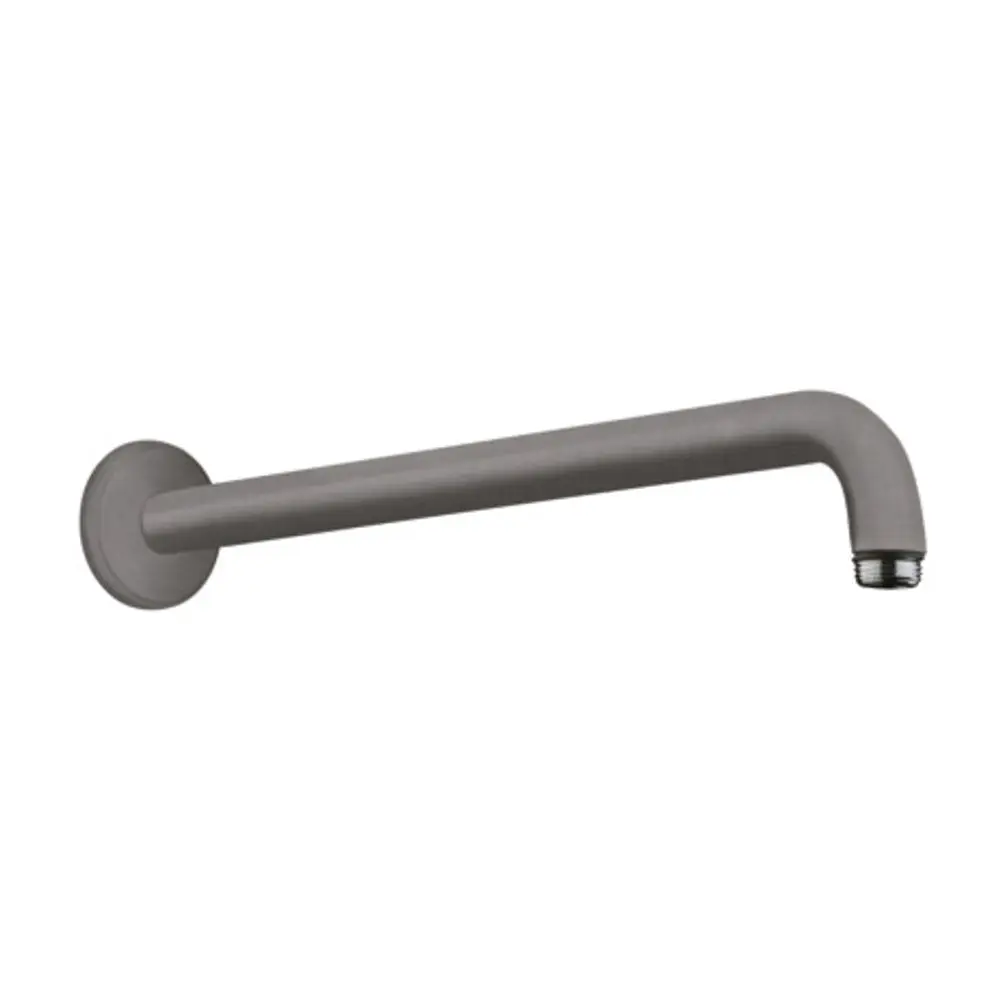 Hansgrohe Brausearm aus Metall mit gebürsteter Oberfläche, in elegantem Design. Die Halterung ist an der Wand montiert und ermöglicht eine flexible Wasserführung.